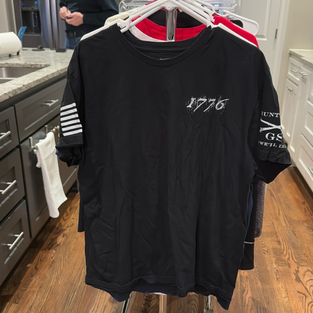 Men’s XL Grunt Style 1776 Black & White T Shirt